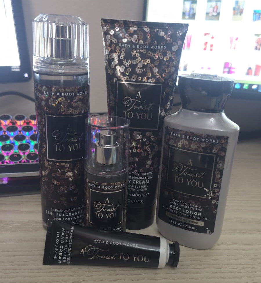 B&BW A Toast to you Set (5 Piece)