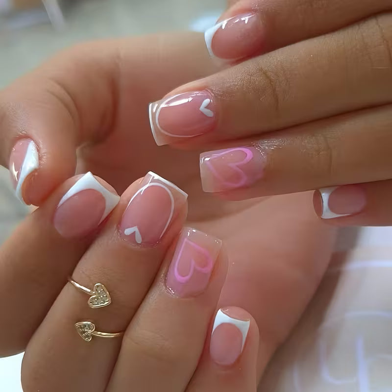Press on Nails Heart French