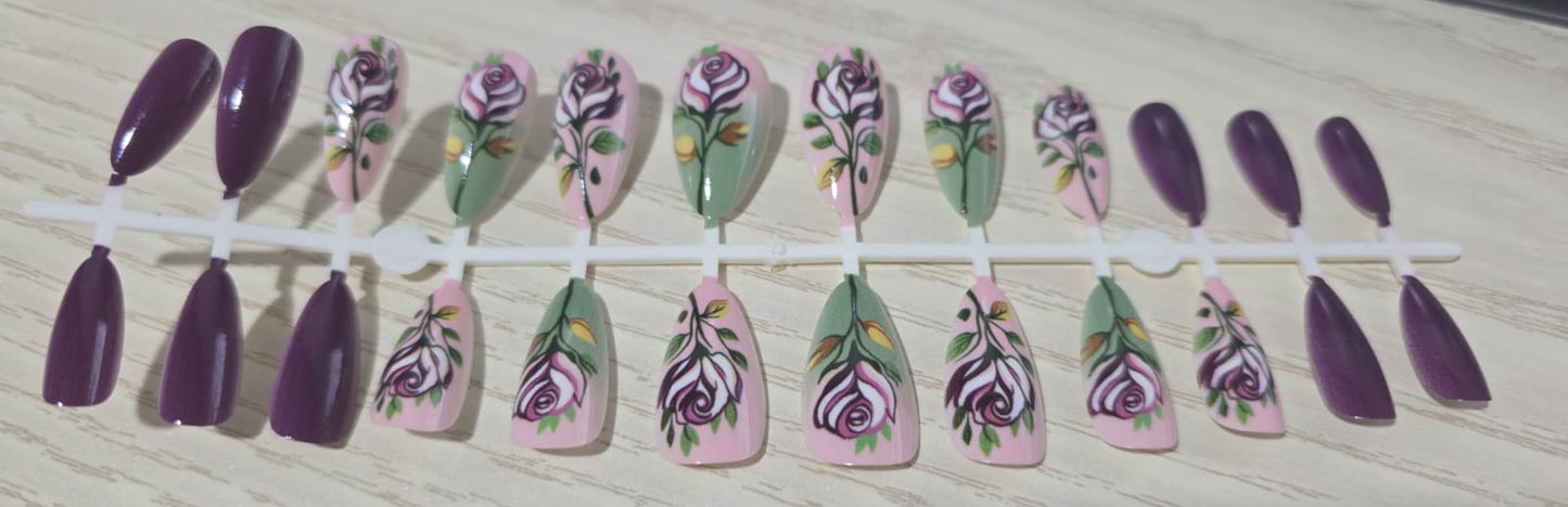 24 Piece Press on Nail Set