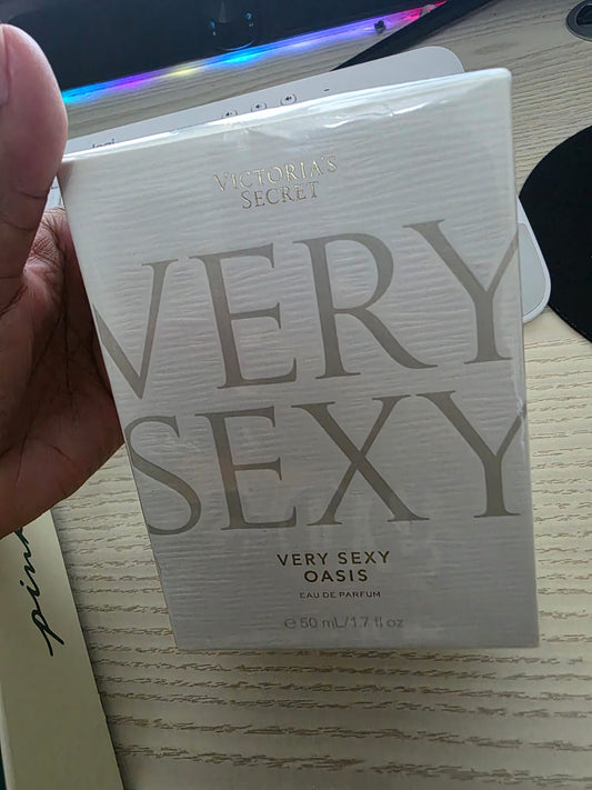 Victoria Secret Very Sexy Oasis Perfume